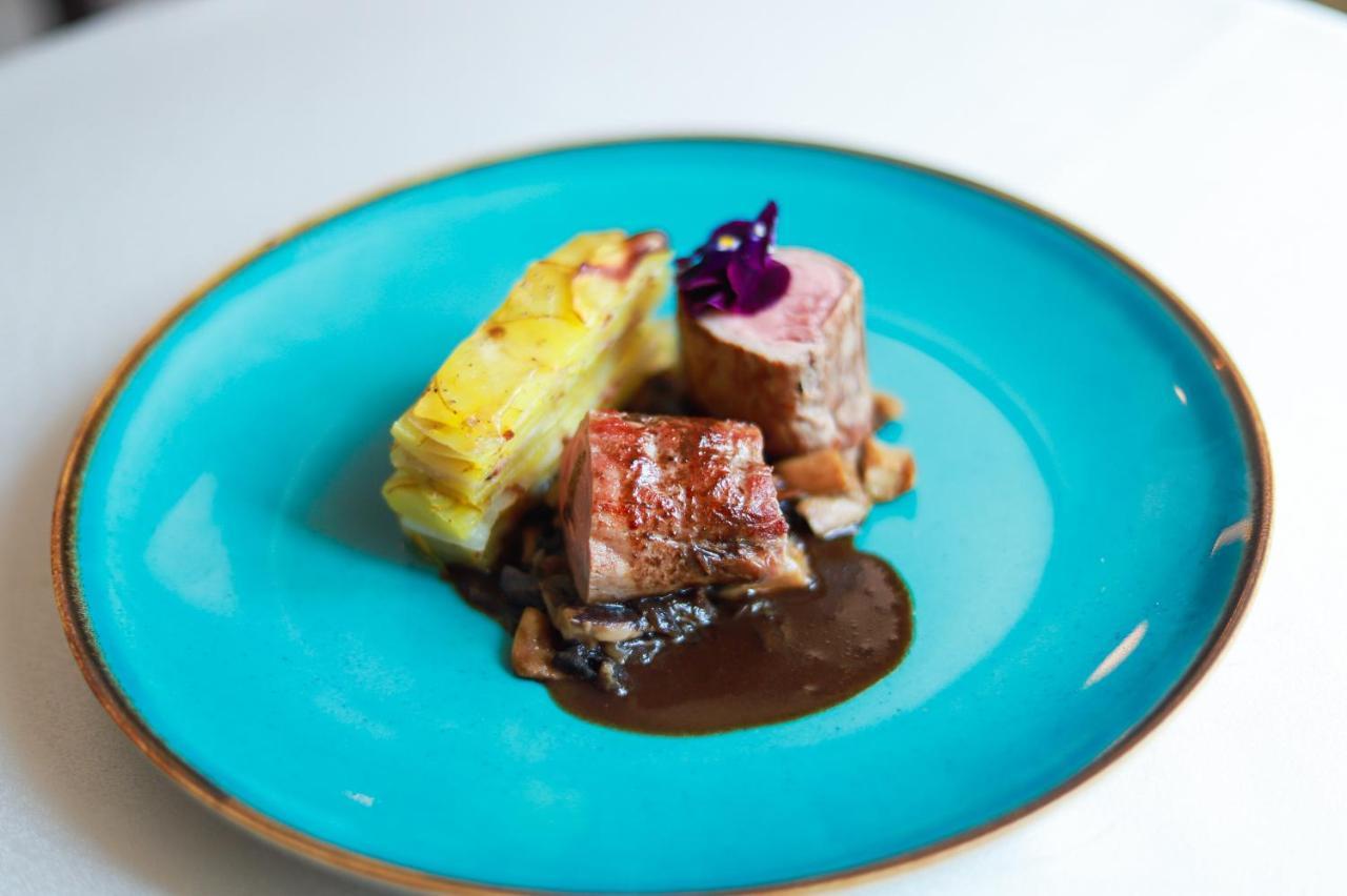 Valla Penzion & Restauracia Malacky Eksteriør bilde